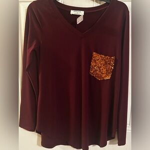 NWT Zenana Outfitters Burgundy Top with Gold Sequin Pocket